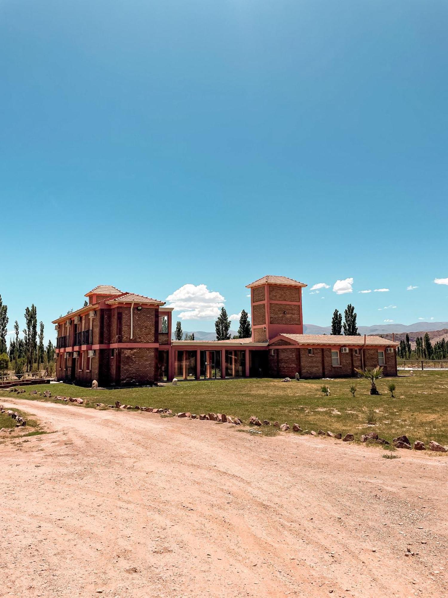 Hotel Pituil Barreal